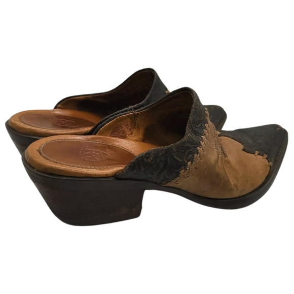 Ariat Black and Brown Women's Shoes - Picture 10 of 15
